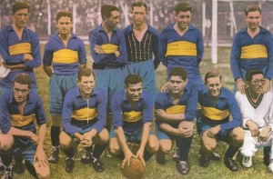 31 de mayo de 1931. Primera jornada profesional. El equipo de Boca que igualó ante Chacarita Juniors 0 a 0.